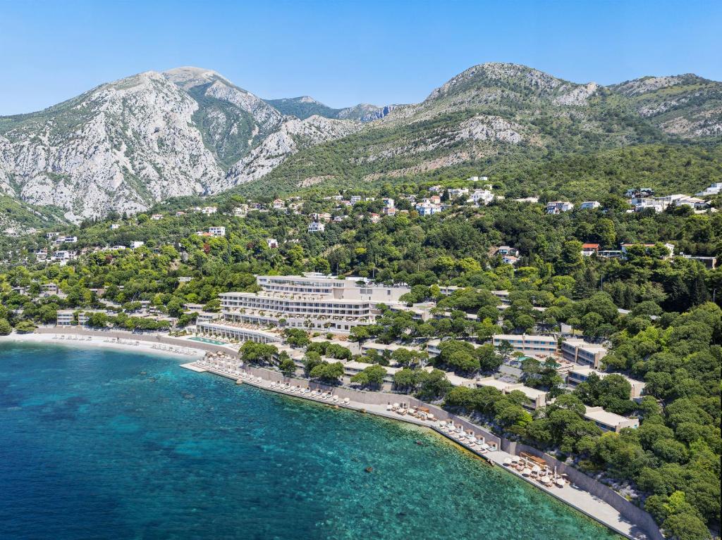 Otsid parimat hotell Montenegros täiskasvanutele — rahulikku, stiilset ja meeldejäävat puhkusekohta? Õige valik! Montenegro on kiiresti tõusnud Euroopa täiskasv